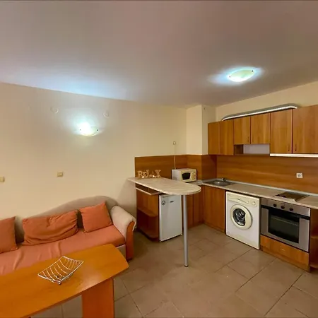 Summer Dreams - Menada Slantschew brjag